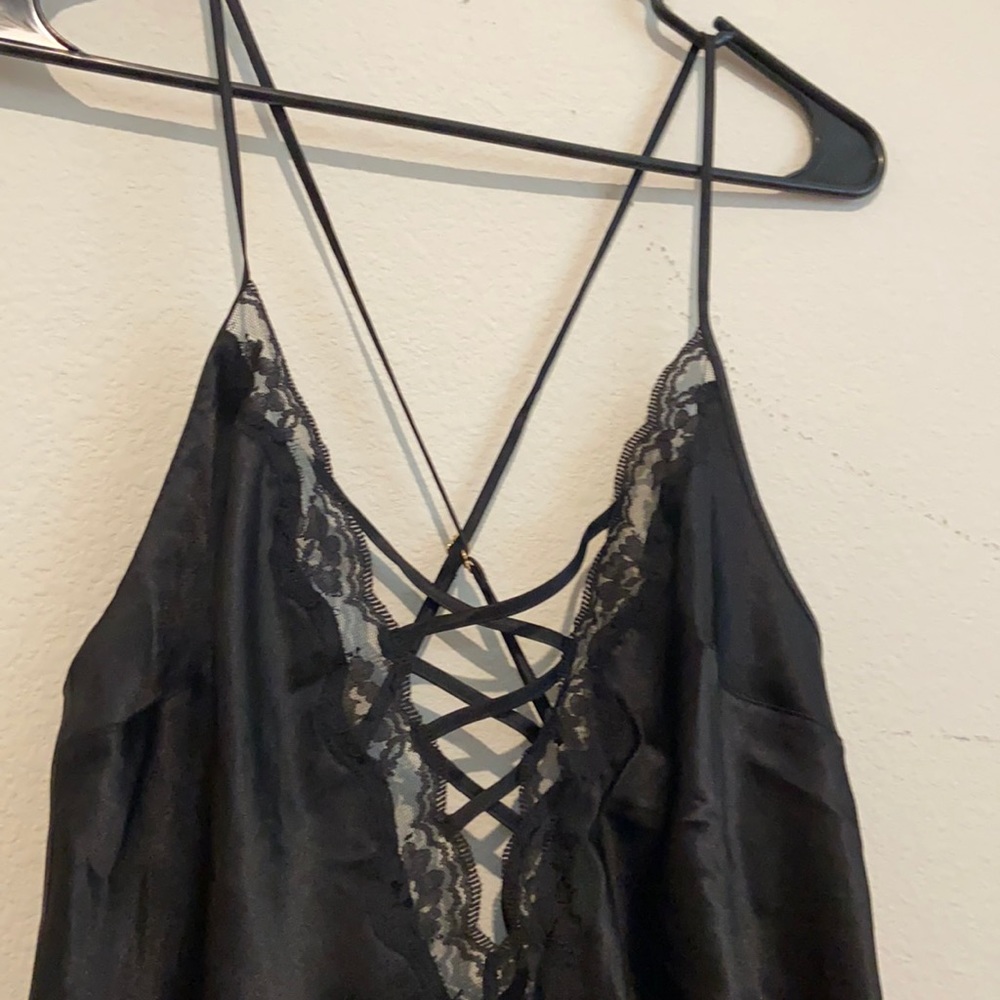 VS nightgown